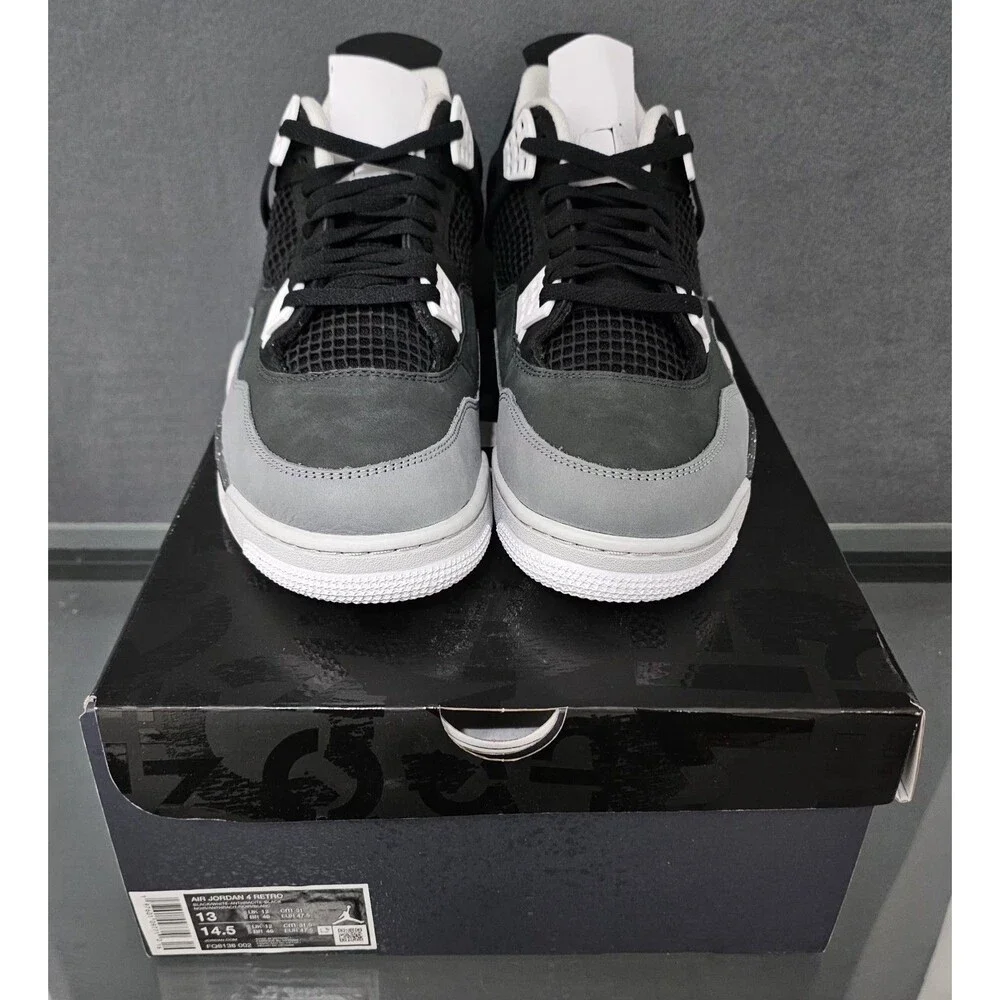 Air Jordan 4 Retro 